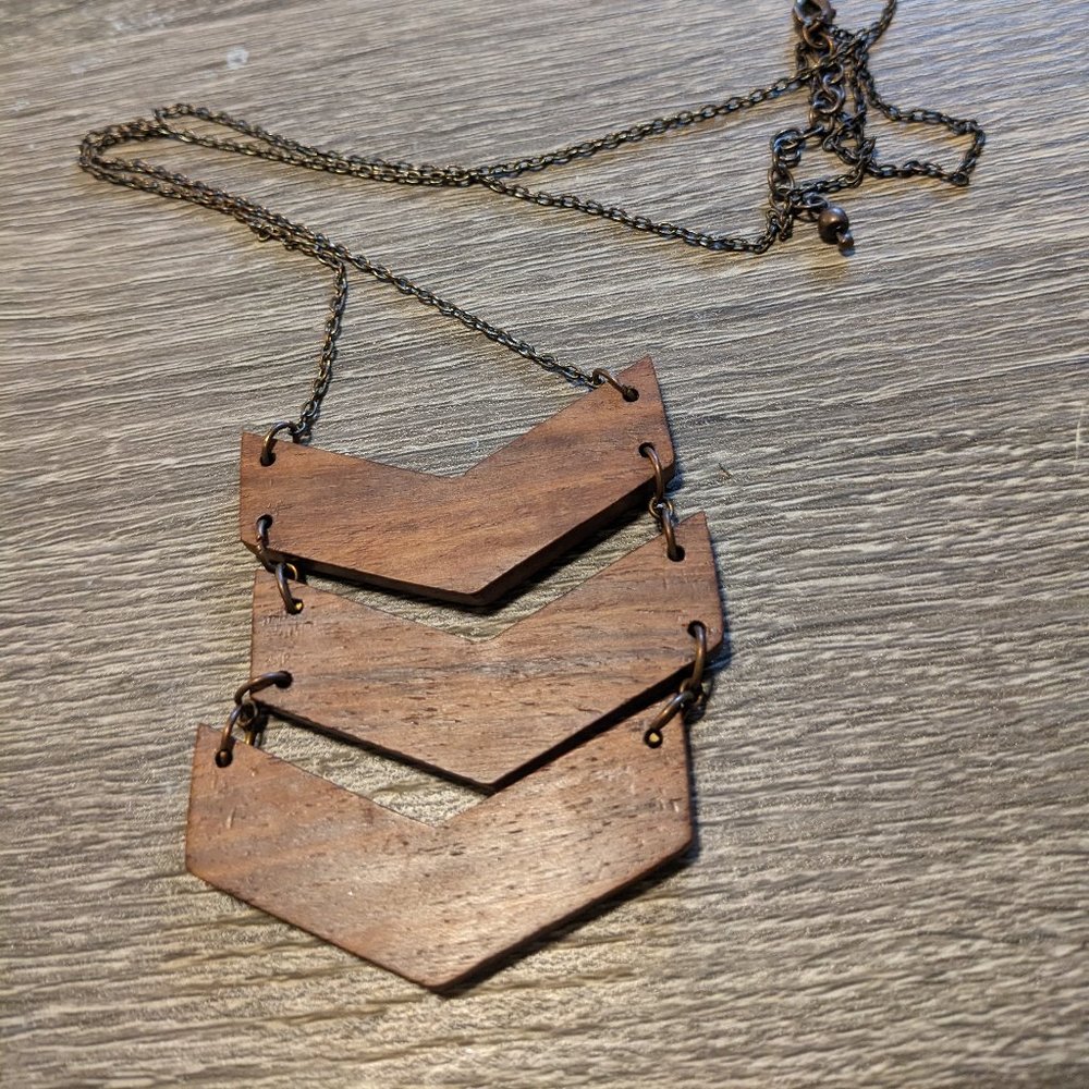 Mata Trader Arrow Necklace